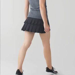 LuLuLemon Run Pace Setter Skirt (Sz 2) Black
